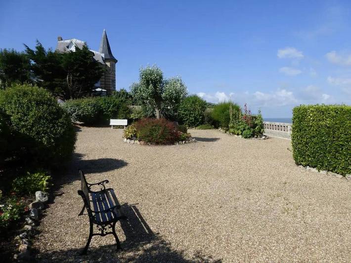 Gîte pour 3 personnes, avec terrasse ainsi que jardin et vue à Villerville - 4