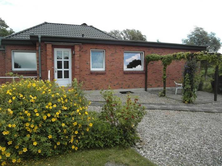 Ferienwohnung für 3 Personen, mit Garten und Ausblick sowie Terrasse in Olpenitzdorf