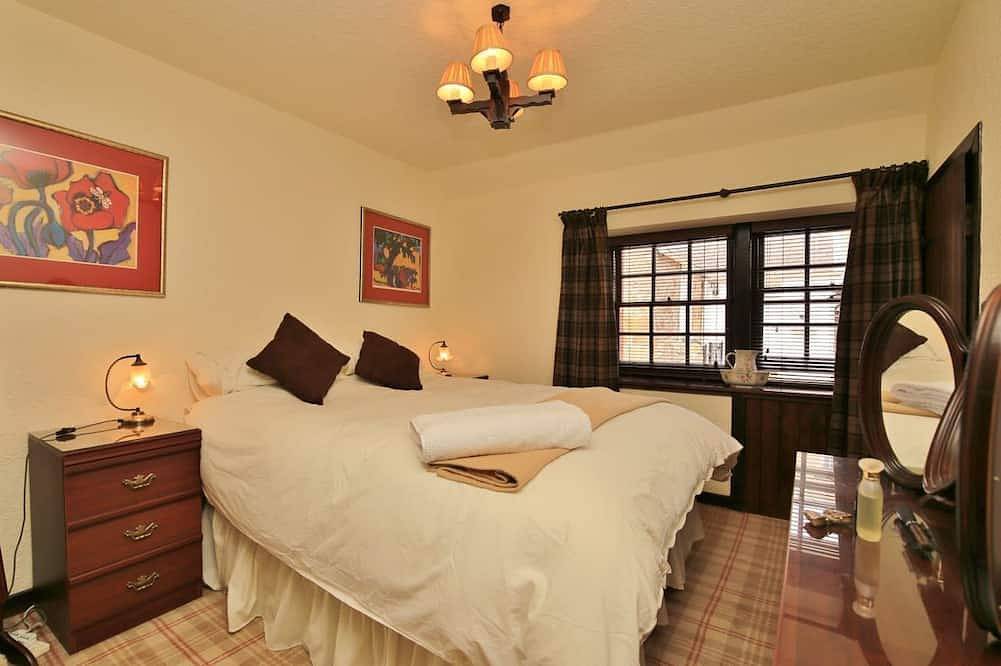 A fabulous traditional cottage - full of character - sleeps 6 in Crail, Fife region