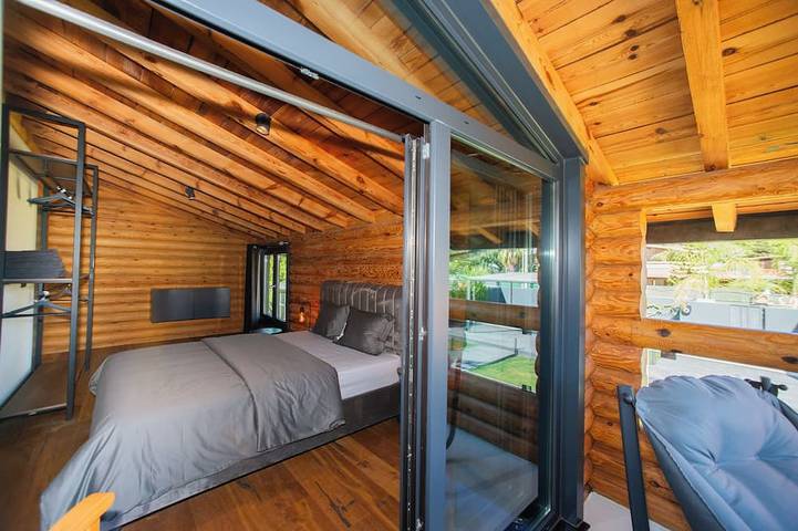 Villa pour 8 personnes, avec jardin ainsi que balcon et sauna, animaux acceptés à Antalya - 4