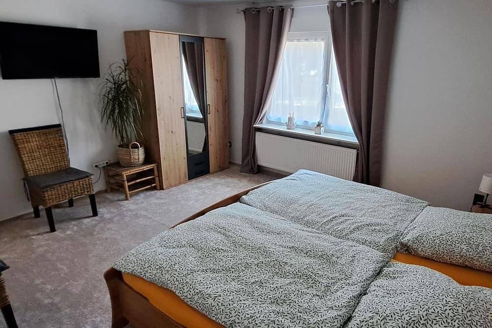 Ganze Wohnung, Ferienwohnung Ilona - Appartement/Fewo, Dusche, Wc, 2 Schlafräume in Erfweiler, Landkreis Südwestpfalz