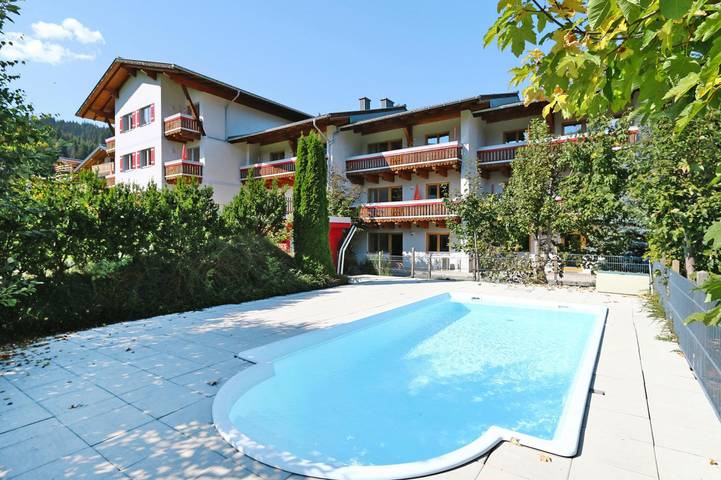 Ferienwohnung für 3 Personen, mit Balkon/Terrasse und Pool sowie Sauna in Altenmarkt im Pongau