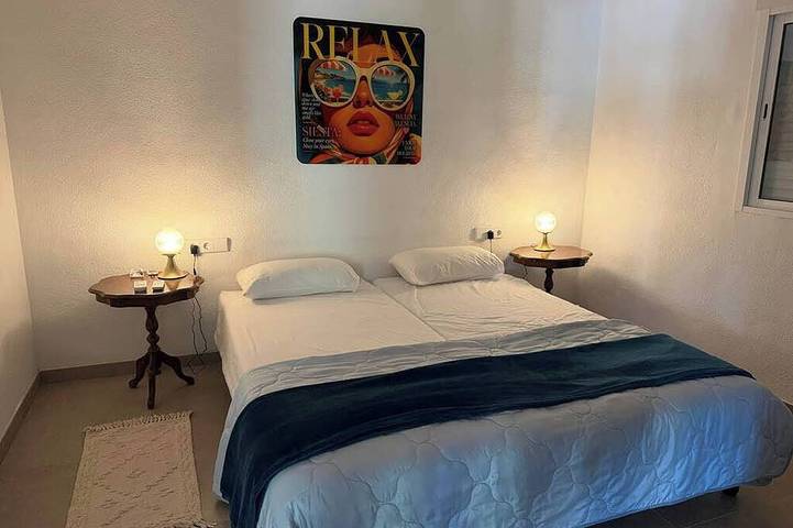 Villa Perfecta: A 5-bedroom villa with a pool, just 30 minutes from Valencia! in Liria, Provincia de Valencia