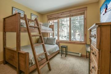 Vacation House for 11 Guests in Keystone, Summit County, Picture 3