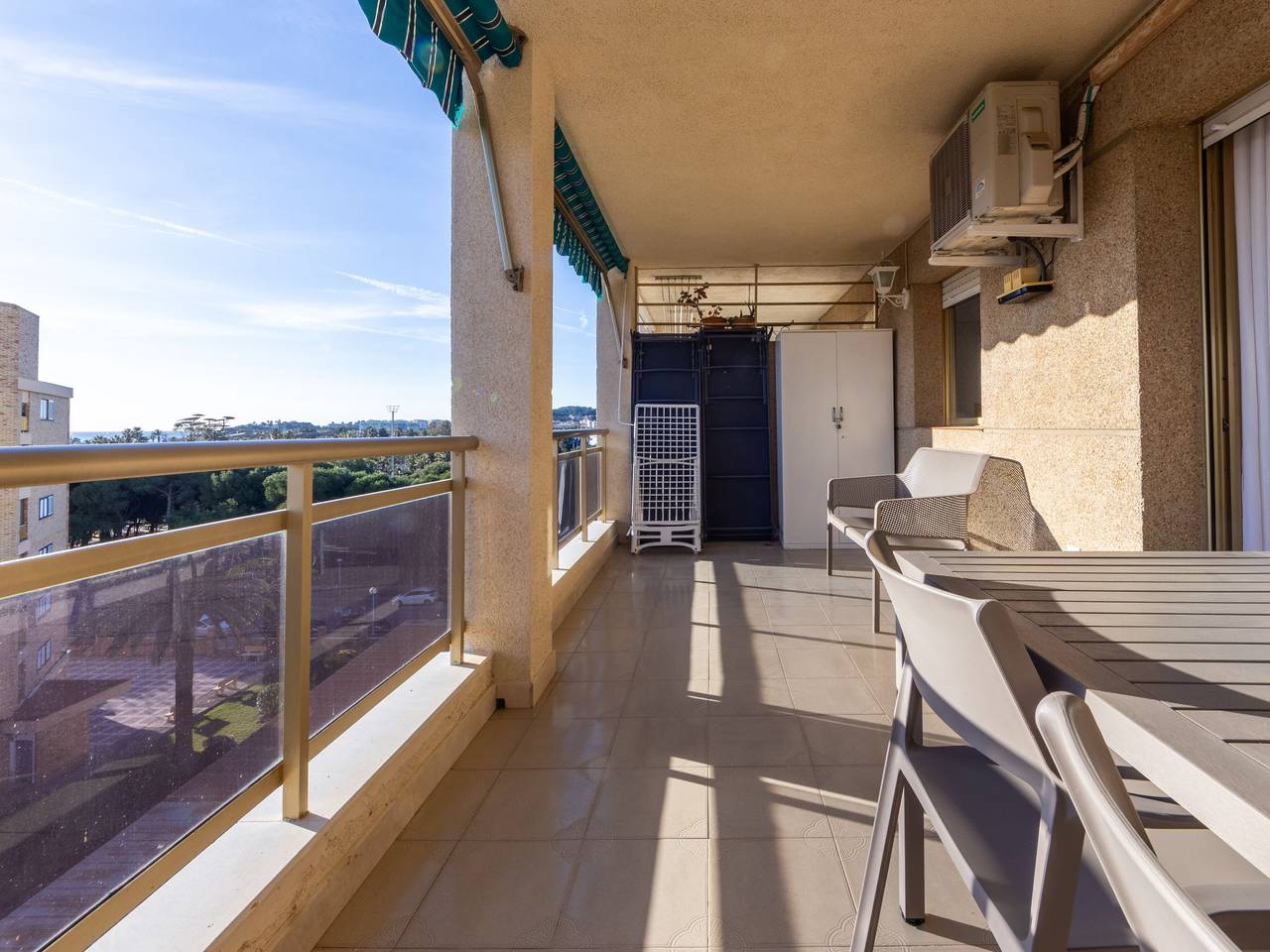 Apartamento entero, Turquesa in La Pineda, Platja de la Pineda