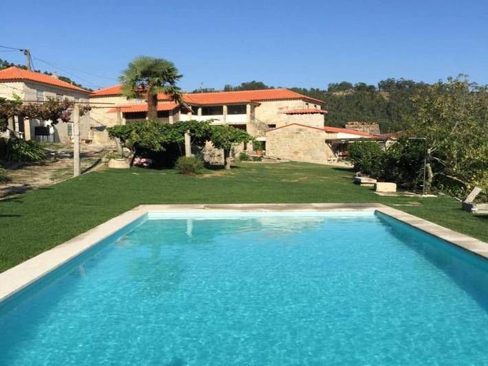 Casa de férias para 2 pessoas, com Varanda/Terraço e Terraço e ainda Piscina em Lousada