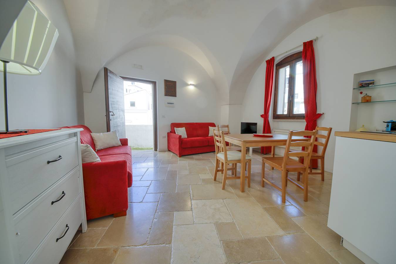 Entire apartment, Le Stanze del Melograno - Stanza 4 in Gravina In Puglia, Alta Murgia National Park