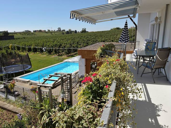 Ferienwohnung für 4 Personen, mit Garten und Balkon sowie Seeblick - 1