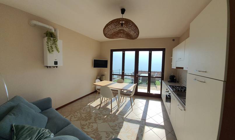 Ferienwohnung für 4 Personen, mit Seeblick und Terrasse in Pieve - 2