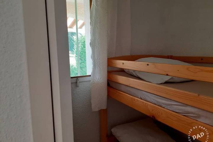 Appartement entier, Studio-cabine en Rdj, les pieds dans l'eau ! in Saint-Raphaël, Côte méditerranéenne (France)