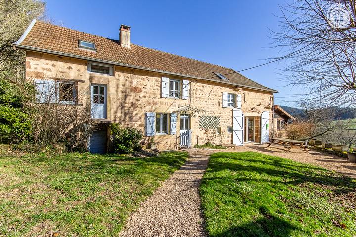Gîte pour 14 personnes, avec Terrasse et Jardin à Châtenay