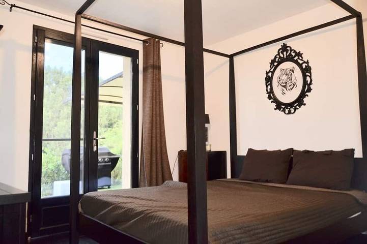 Location de vacances pour 6 personnes, avec terrasse et jardin à Marnac - 2