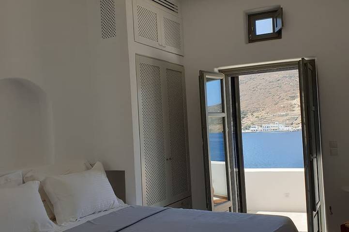Amorgos der Olivengarten über dem Meer I in Kykladen