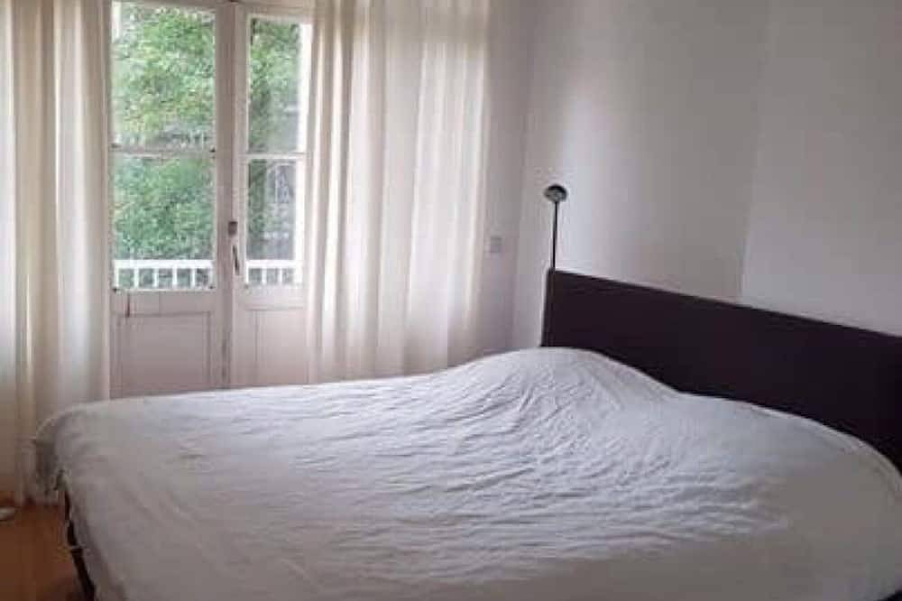 Appartement entier, Une chambre de deux personnes dans un joli appartement sur Rochefort in Rochefort-sur-Loire, Région d'Angers