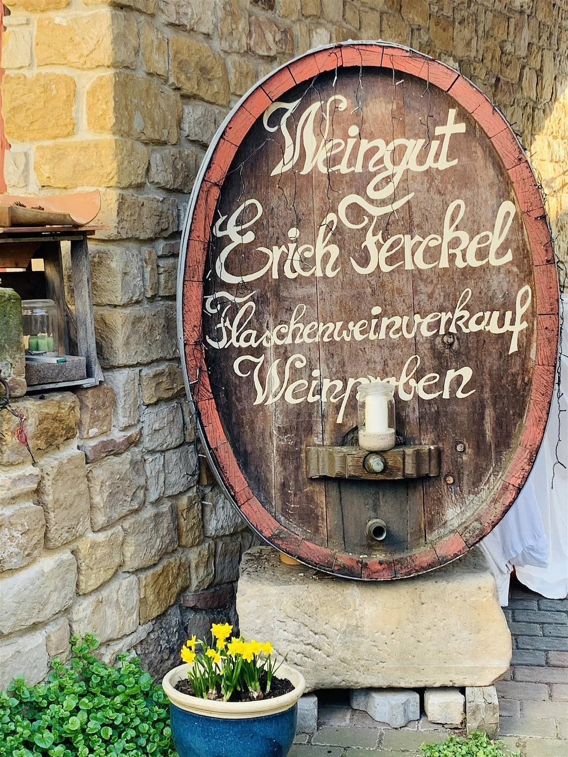 Weingut und Gästehaus Ferckel in Neustadt an der Weinstraße, Pfälzer Rheinebene