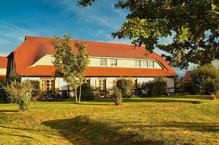 Ferienpark für 4 Personen, mit Terrasse und Ausblick in Dranske