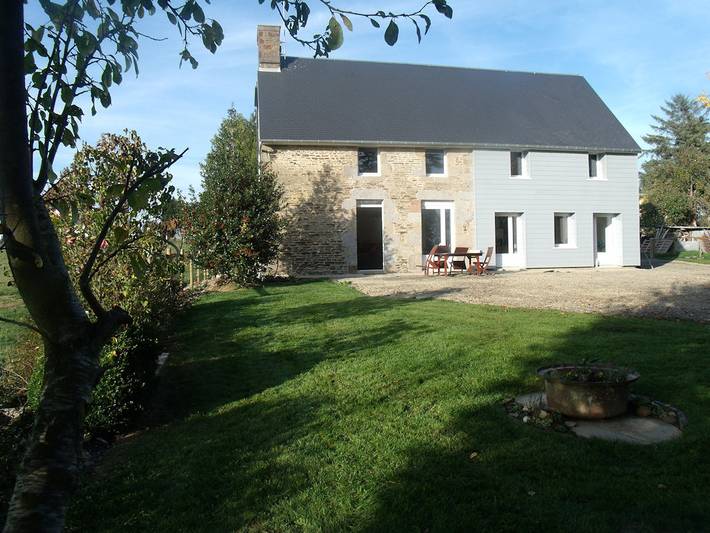 Gîte pour 7 personnes, avec terrasse, animaux acceptés à Fontenay