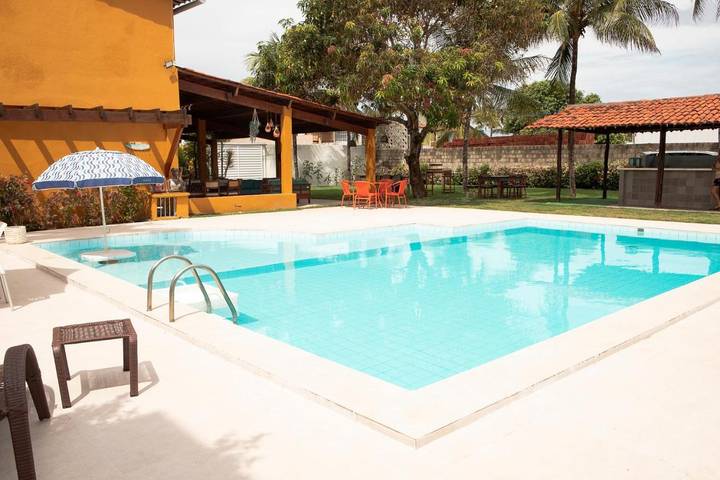 Casas e apartamentos de temporada para 14 pessoas, com terraço e piscina e ainda jardim em Cabo de Santo Agostinho