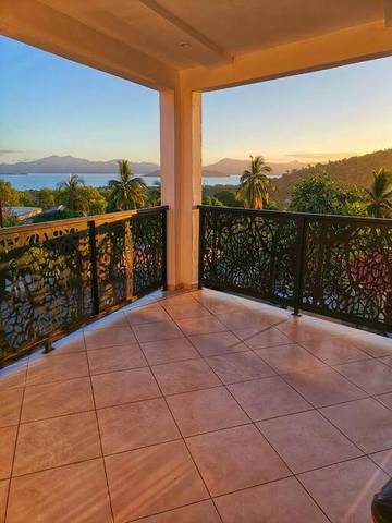 Gîte pour 7 personnes, avec terrasse et vue à Pamandzi