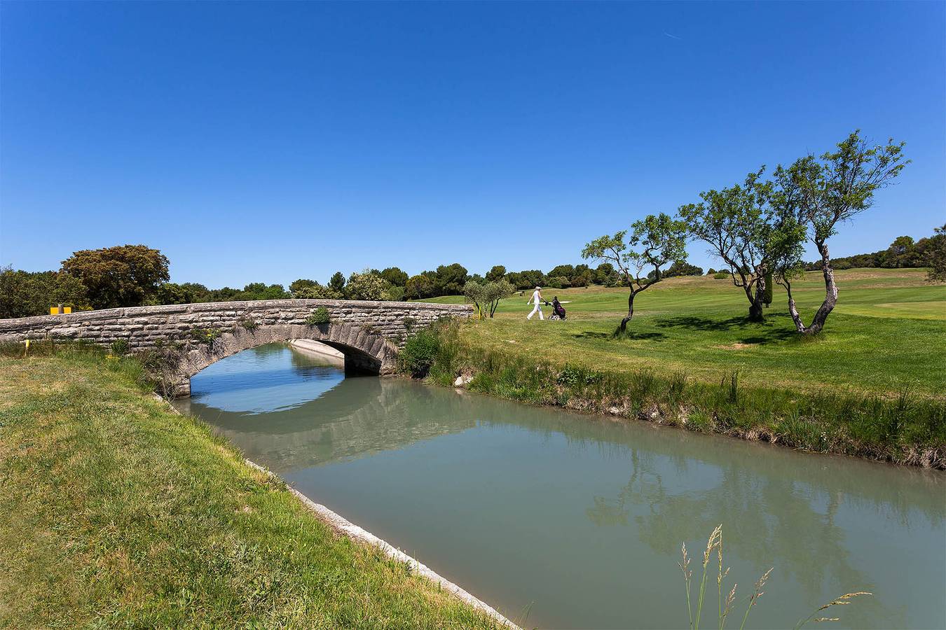Apartamento entero, Résid Provence Country Club **** 2p4 cli in Saumane-de-Vaucluse, Vaucluse