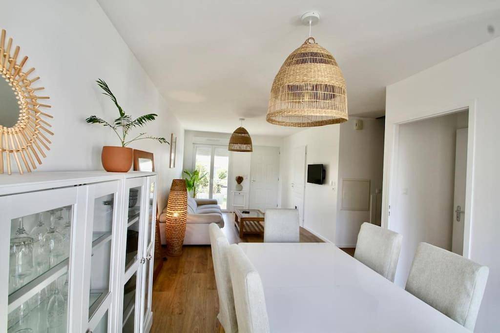 Three-Bedroom Villa in Puilboreau, Région de La Rochelle