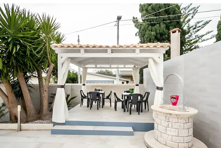 Location de vacances pour 13 personnes, avec jacuzzi à Avola - 3