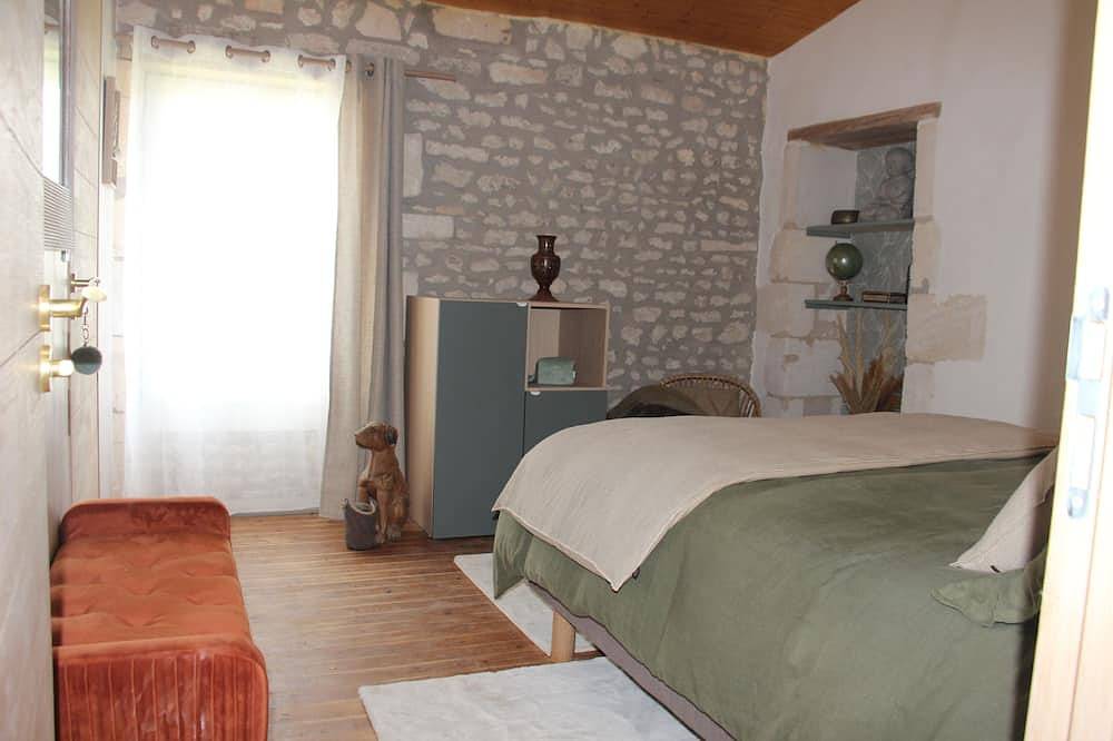 Domaine de Kiba Maison de Maitre. 4 suites idéal pour cousinade-familles-réunion in Barzan, Région de Saintes