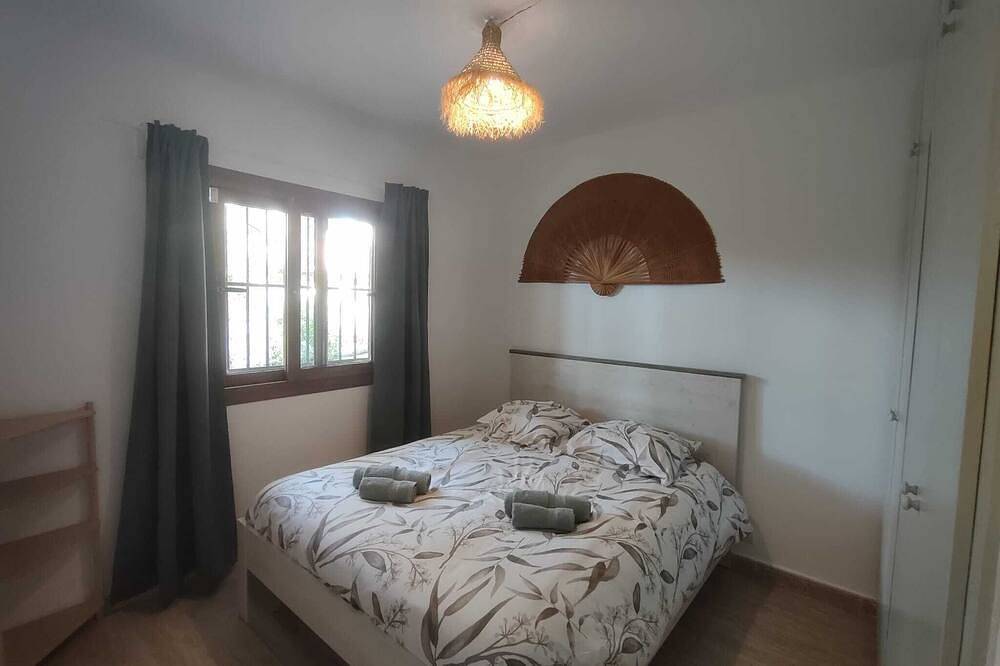 Suites & Beds- Rincones del mundo in Guaro , Sierra de las Nieves