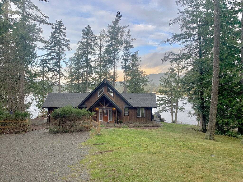 Haus am Meer auf 3 Hektar mit Whirlpool und Privatstrand und Dock in East Sooke, Vancouver Island