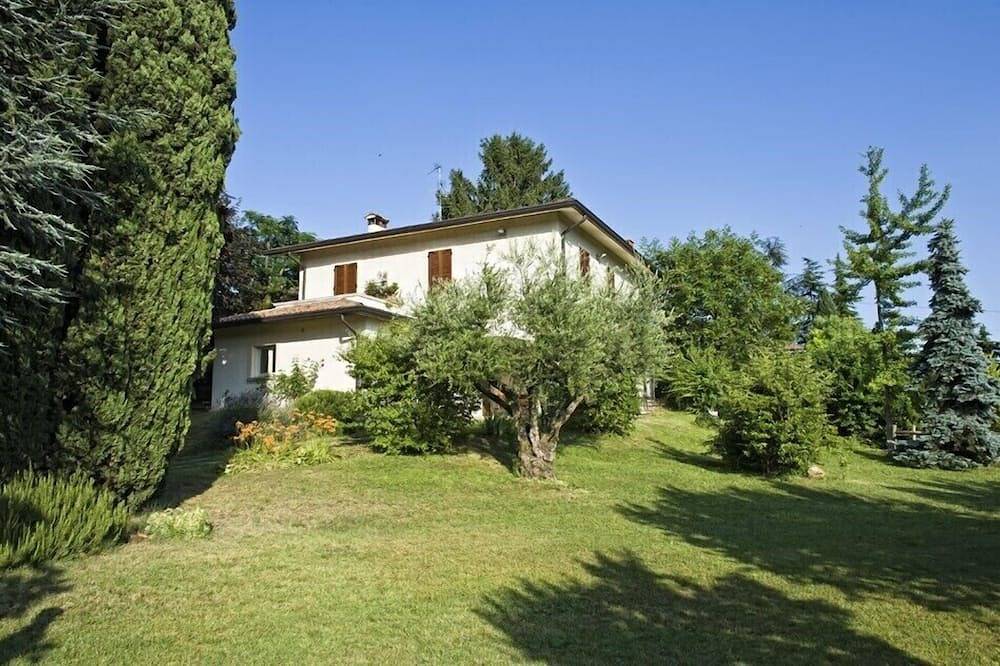 Helle Villa auf den Hügeln des Gardasees in Padenghe sul Garda, Gardasee-Berge