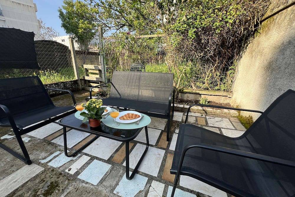 Entire apartment, Spacious studio 2/4 pers. + sofa | Ideal for business & weekends in Châtellerault, Vienne