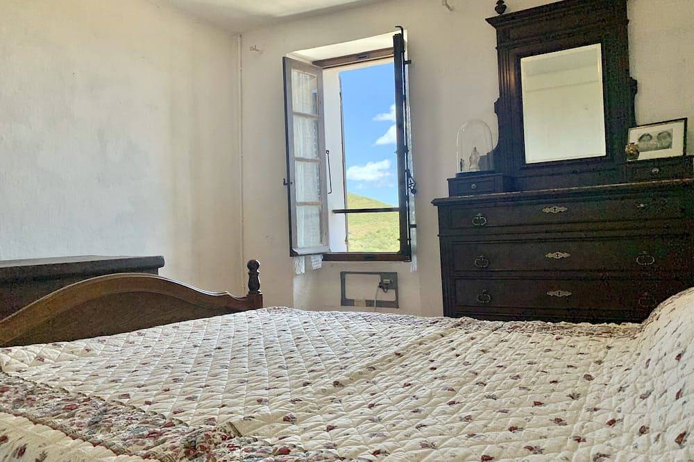 Maison de Village Avec vue mer Panomarique in Rogliano, Cap Corse