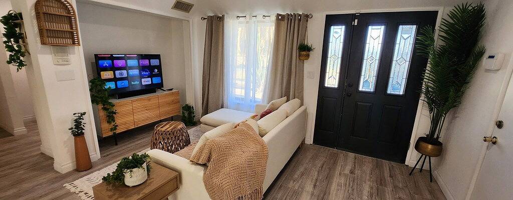 Gated Mountain Villa with Private Garage and King Bed in Lake Elsinore, Riverside County