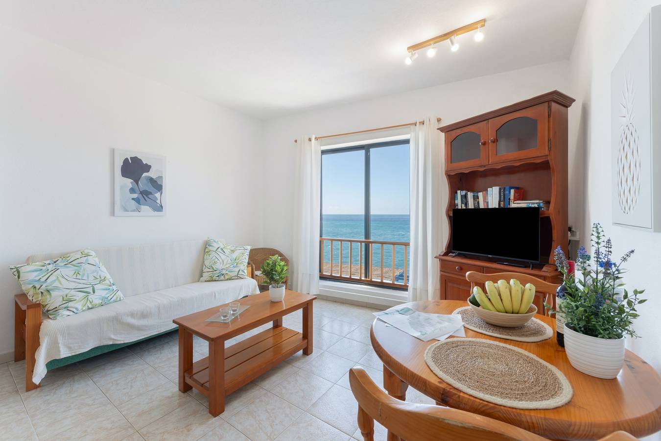Apartamento entero, Apartamento 'La Bayana - 4' con vistas al mar, piscina compartida y Wi-Fi in Puerto Naos, Los Llanos de Aridane
