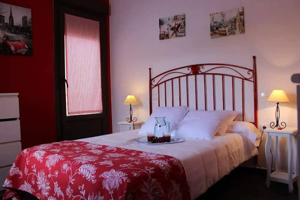 Casa Rural \"El Corralillo del Abuelo\" in La Lapa, Badajoz Province