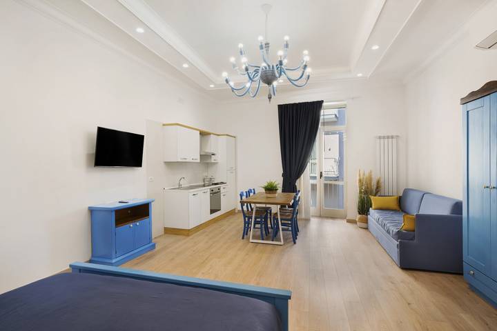 Gîte pour 4 personnes, avec balcon, adapté aux familles à Castellammare di Stabia - 2