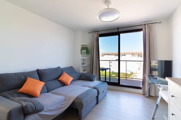 Apartamento para 5 personas, con piscina además de jardín y terraza en Puerto de Sagunto