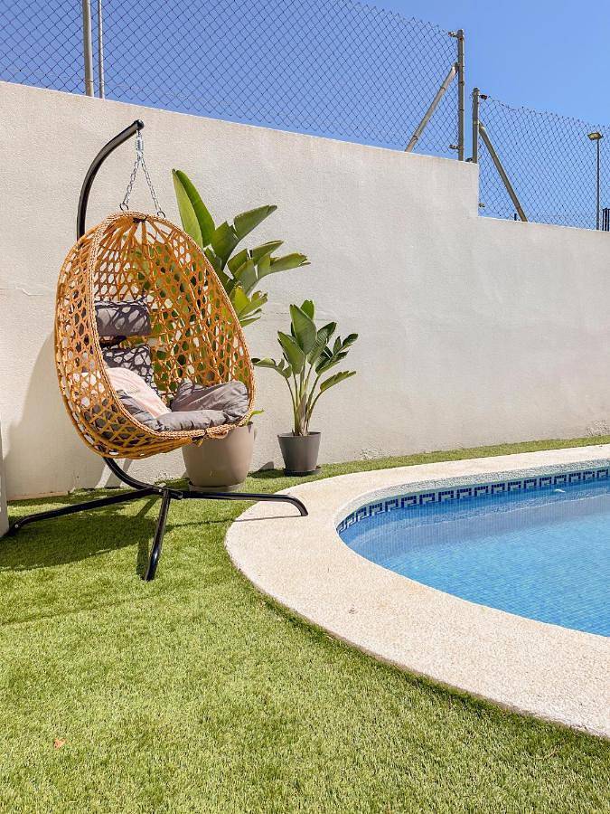 Ferienhaus für 8 Personen, mit Pool und Ausblick sowie Garten - 1