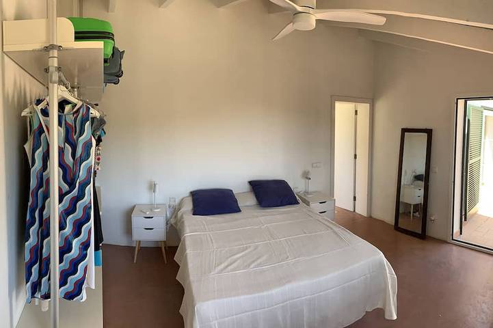 Location de vacances pour 8 personnes, avec balcon et jardin à Es Castell - 3