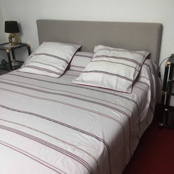 Gîte pour 5 personnes, avec Terrasse et Jardin à Saint-Planchers - 2