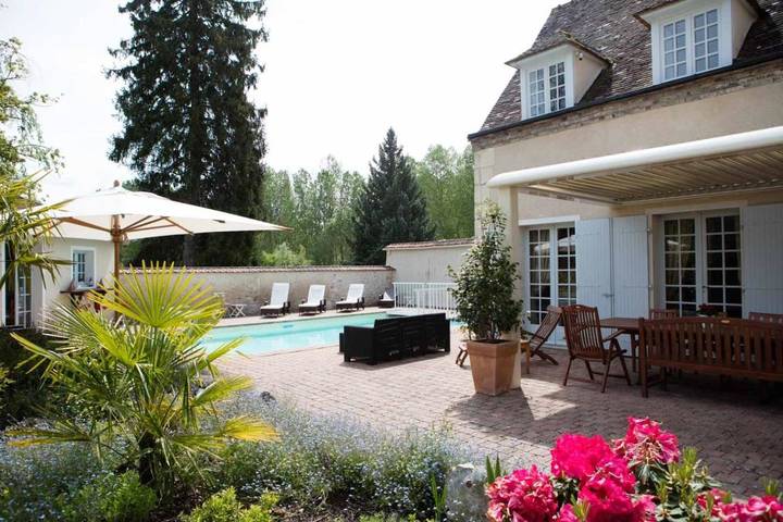 Chambre d’hôte pour 2 personnes, avec vue ainsi que jardin et piscine dans Eure-et-Loir - 3