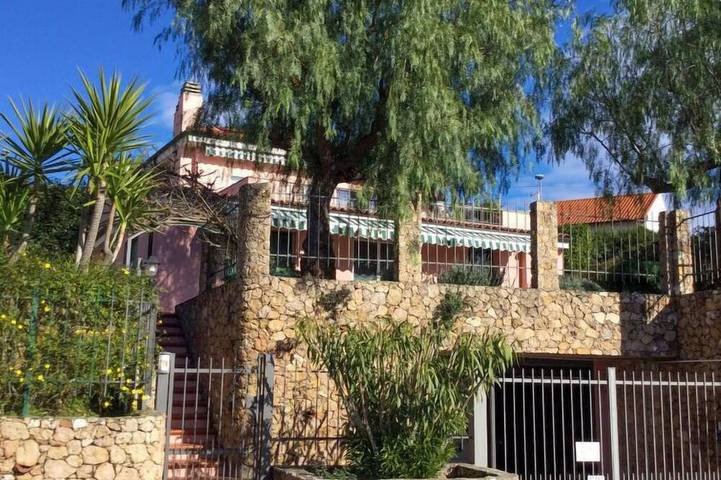 Ferienhaus für 8 Personen, mit Pool und Terrasse sowie Garten - 1
