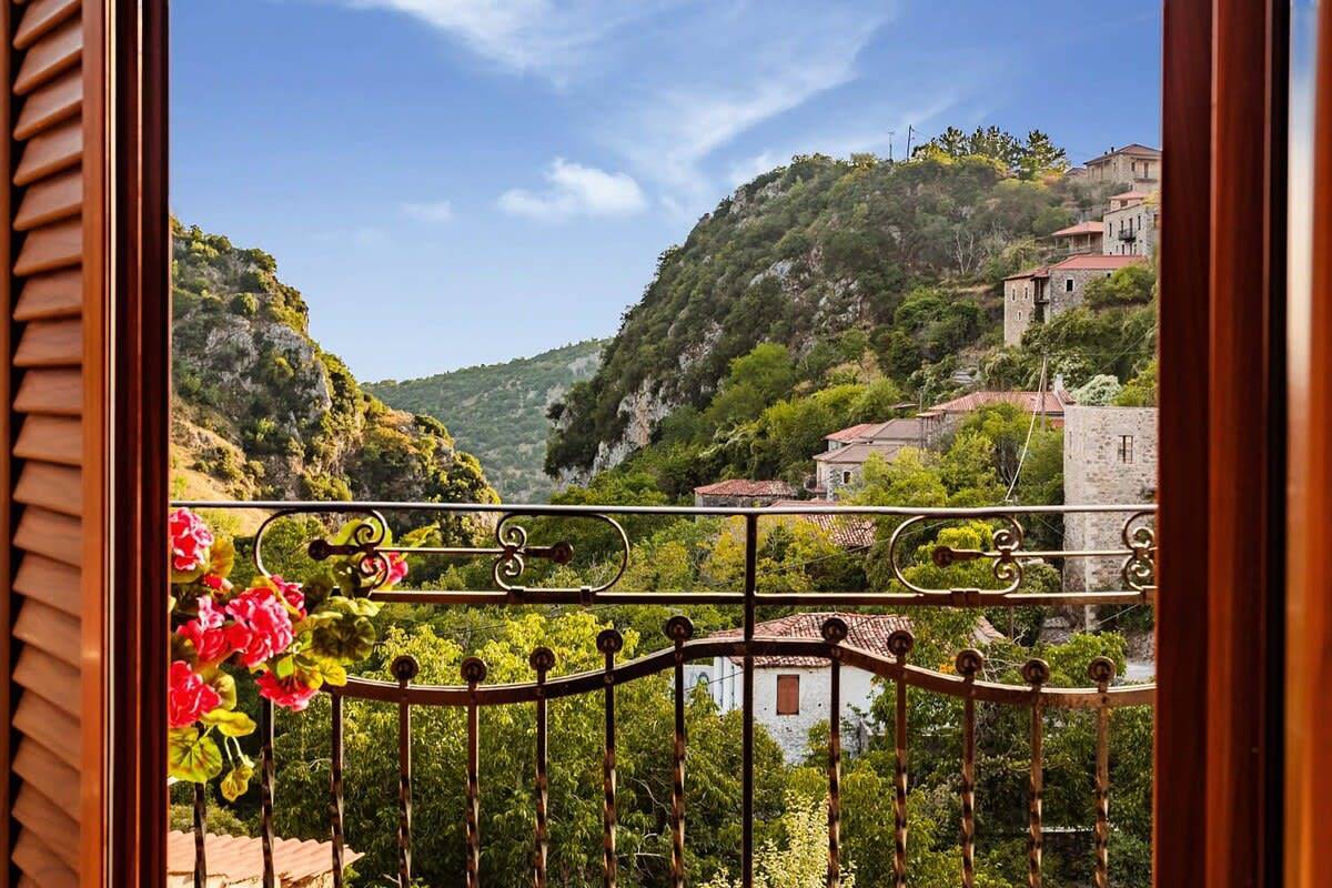 Appartement entier, Stemnitsa Stone Residence - Cosy Mountain Escape in Stemnitsa, Trikolonoi