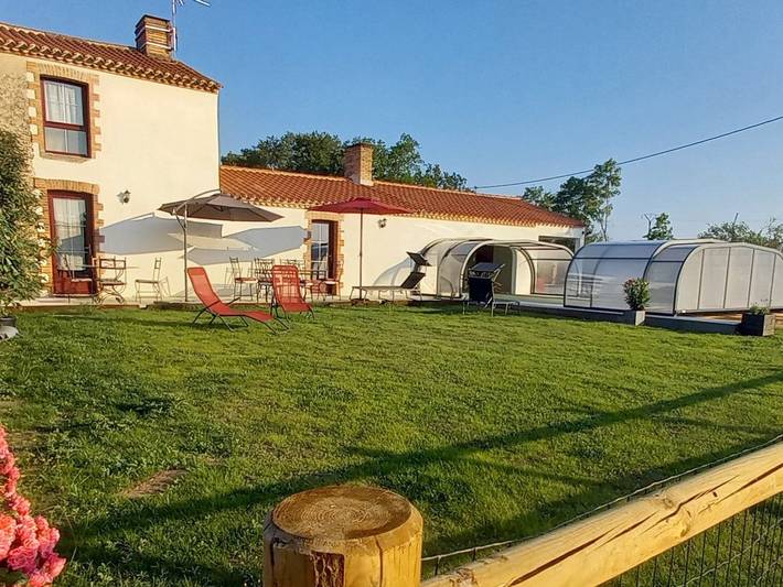 Gîte pour 8 personnes, avec Terrasse et Jardin à Challans