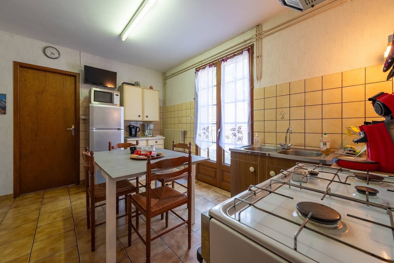 Ganze Wohnung, Apartment „La Petite Caille - 10“ mit Bergblick, privater Terrasse und Wlan in Plombières-les-Bains, Regionaler Naturpark Belchen der Vogesen