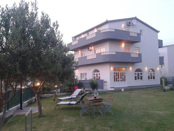 Apartamento de vacaciones para 4 personas, con jardín - 1