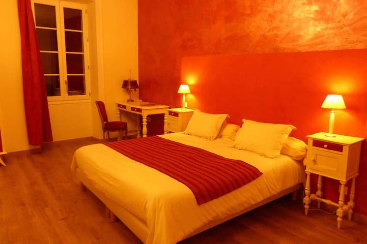 Gîte pour 2 personnes, avec Jardin à Saint-Thomas-de-Conac - 2