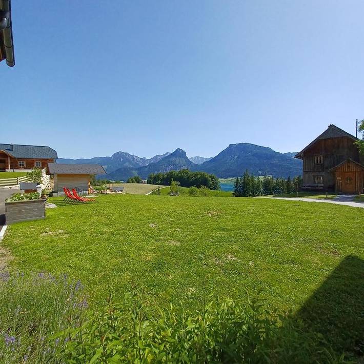 Ferienwohnung für 2 Personen, mit Balkon und Terrasse sowie Garten und Seeblick in Sankt Wolfgang im Salzkammergut