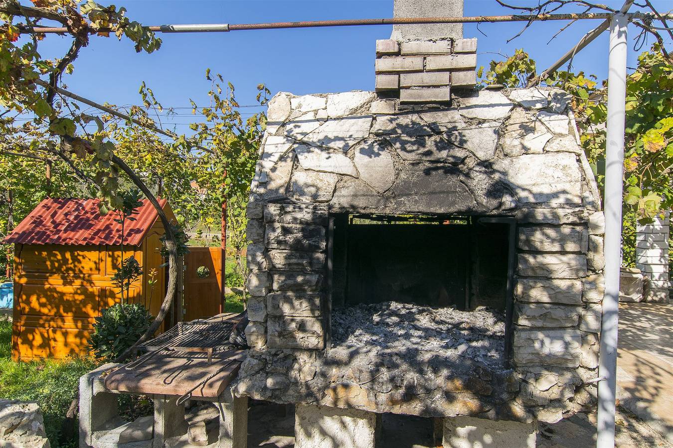 Ganze Wohnung, Apartments Irena in Tkon, Pasman
