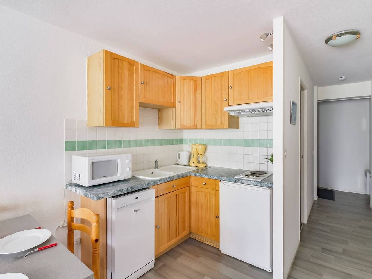 Appartement entier, Appartement cosy 5 pers, 1 ch, parking couvert, accès pistes, centre station in La Mongie, Bagnères-de-Bigorre